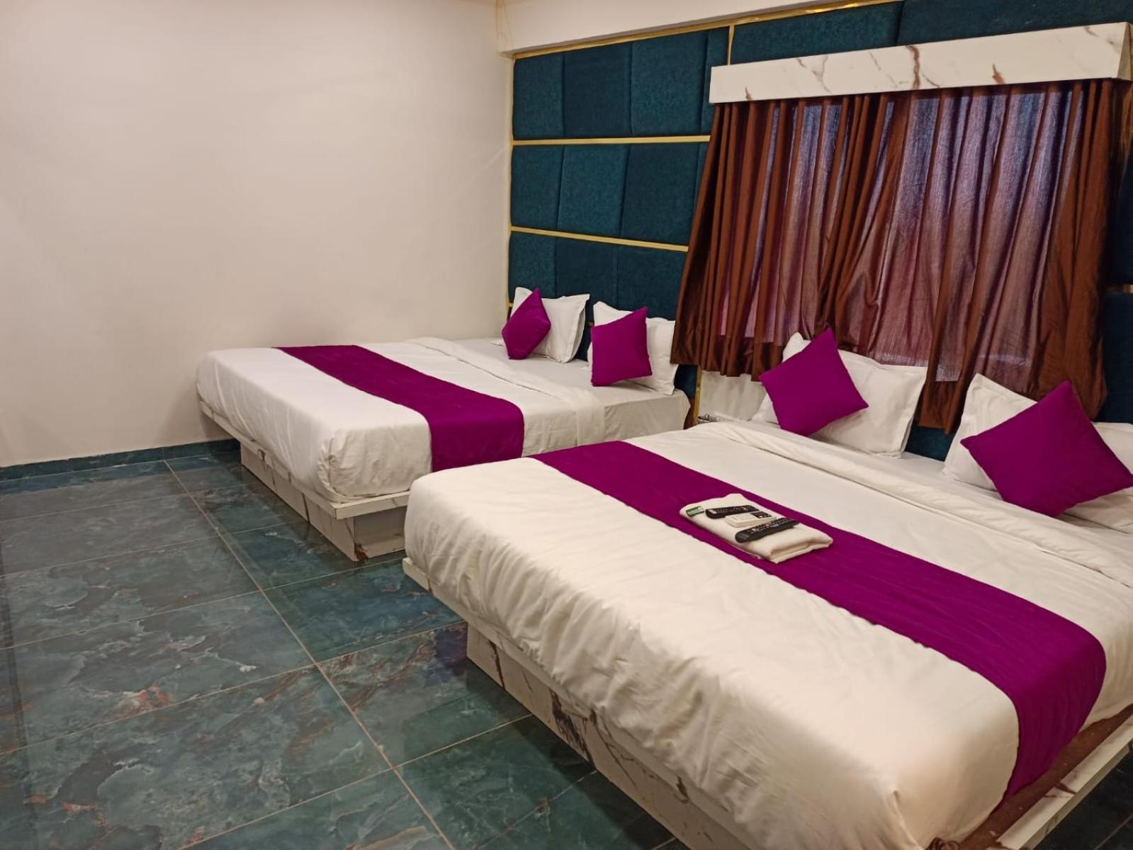 Hotel Karnavati Ahmedabad Exterior photo