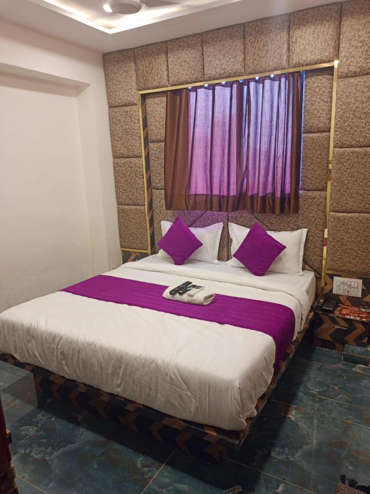 Hotel Karnavati Ahmedabad Exterior photo
